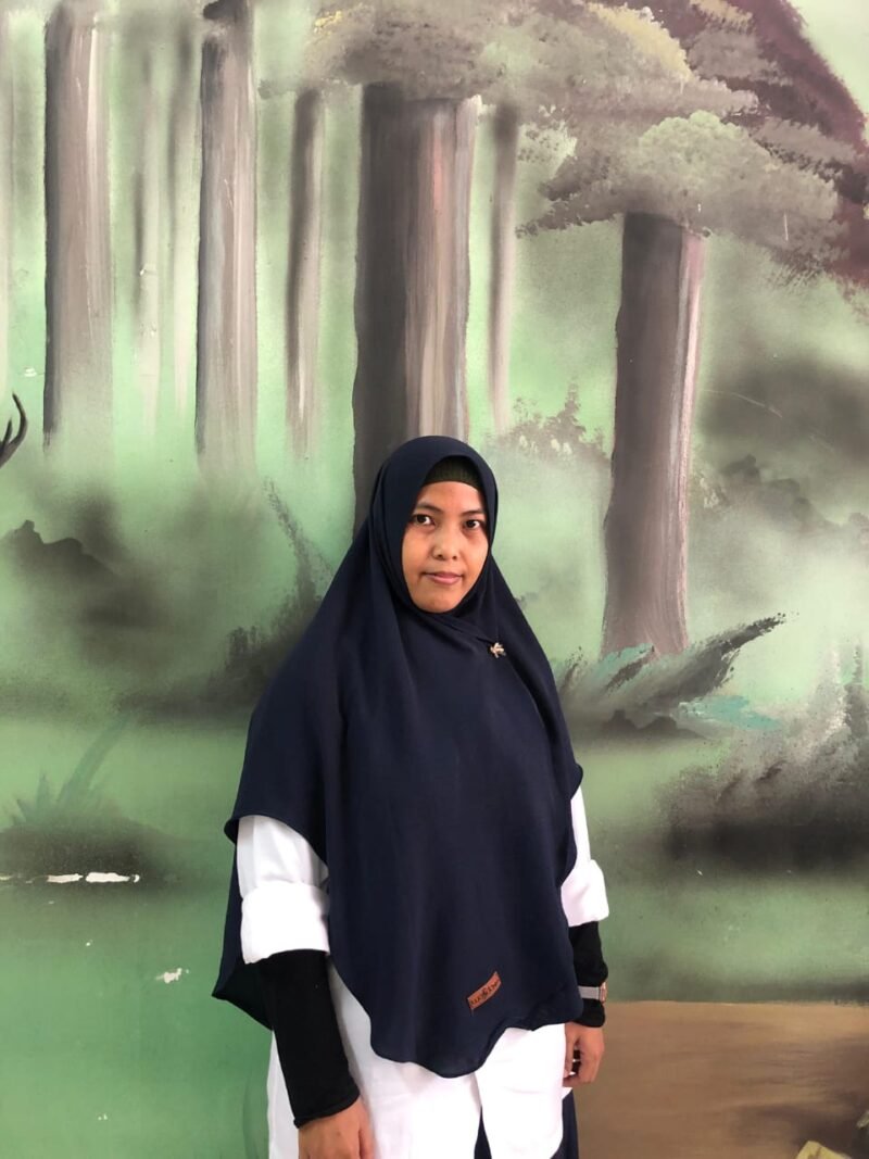  Kepala Seksi Pengembangan Pemasaran Pariwisata Dinas Pariwisata dan Kebudayaan Fakfak Rahma Husin saat ditemui wartawan sultra.tagarutama.com di sela-sela persiapan kegiatan pesona kota pala 2024