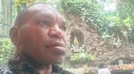 Titus Pekei, Pencetus Noken sebagai warisan budaya dunia, saat ditemui wartawan sultra.tagarutama.com.